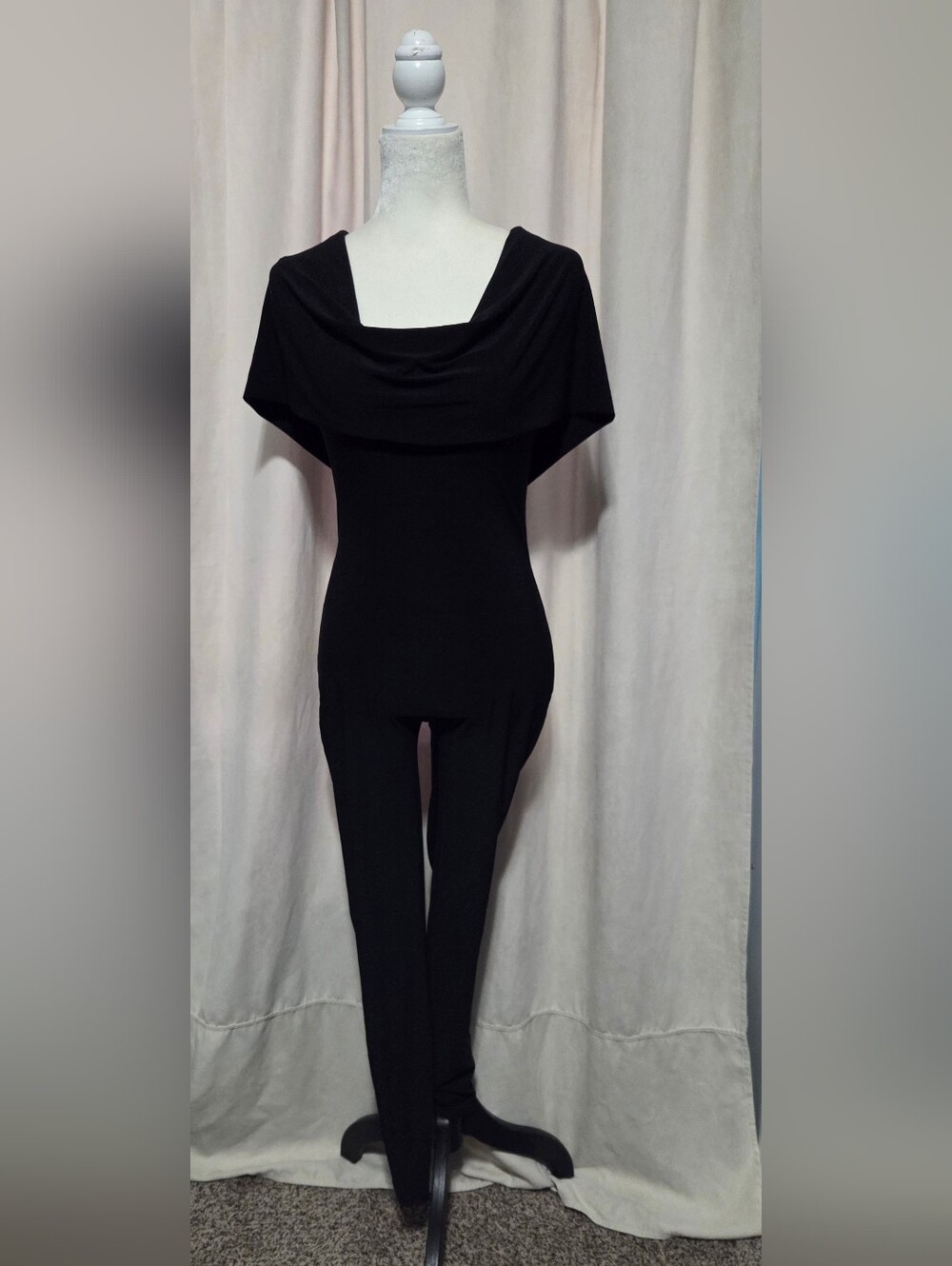 Elegant Black Off-Shoulder Jumpsuit with Draped Collar